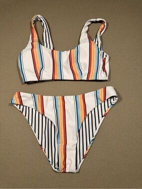 White Multi-Stripe Women's Bikini Set - High Waist Top reversible
